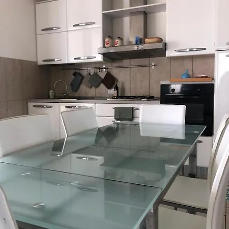 Σπίτι διακοπών Colle Circeo 2 *